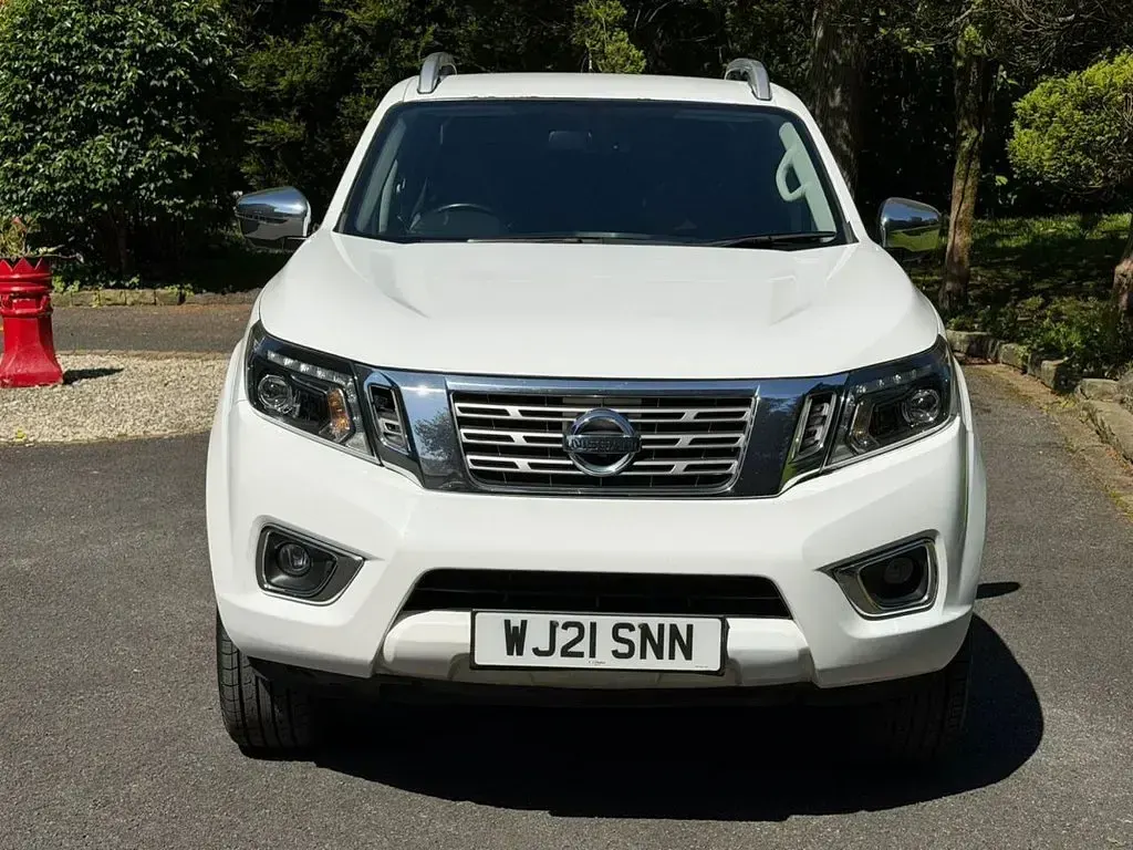 Begagnad Nissan Navara Tekna 190 HK (139 kW) 2021 Vit Pickup