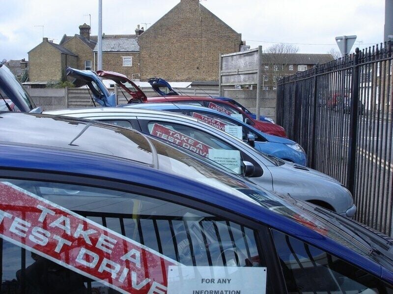 Used Toyota Aygo 67 HP (49 kW) 2011 Blue Hatchback