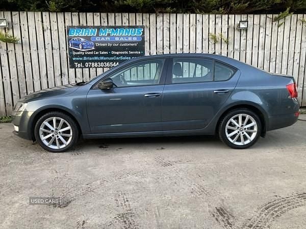 Grey Used 2014 Skoda Octavia Elegance Hatchback | £6,750 (Expensive) - Image 1/4