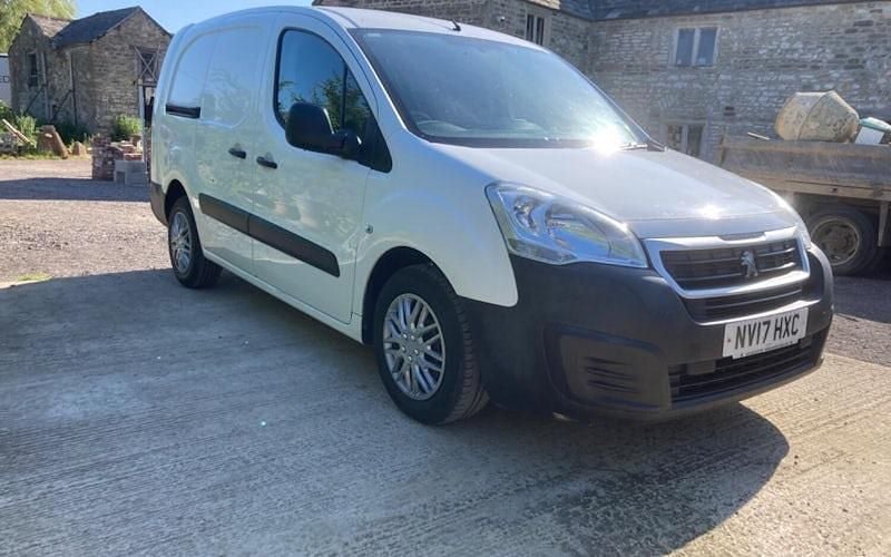 Used 2016 Peugeot Partner S MPV | £4,995 (Fair price) - Image 1/4