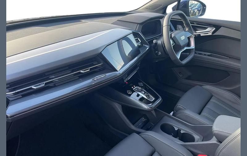 Used Audi Q4 e-tron S-Line 206 kW (281 HP) 2026 Blue SUV