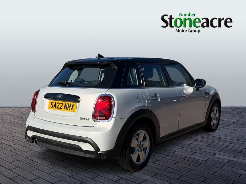Used Mini Cooper Classic 134 HP (98 kW) 2022 Silver Hatchback