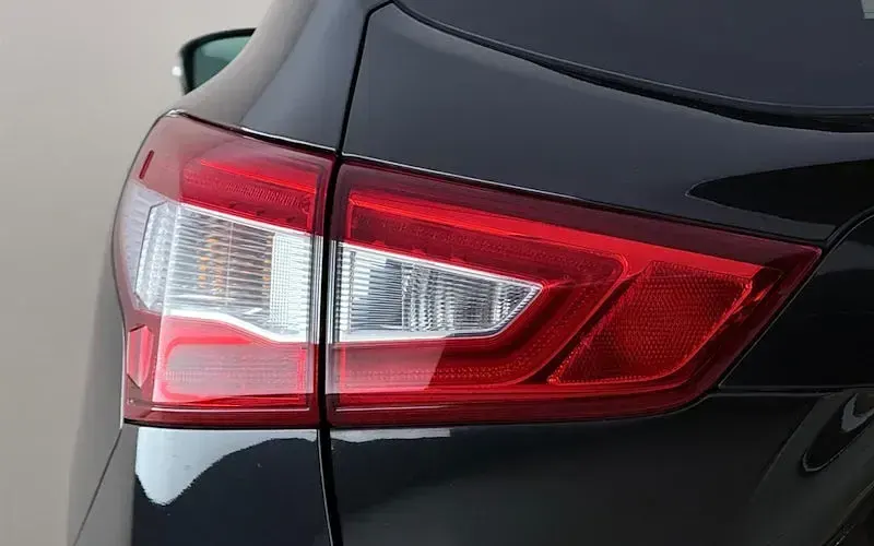 Used Nissan Qashqai Tekna 131 HP (96 kW) 2017 Black SUV