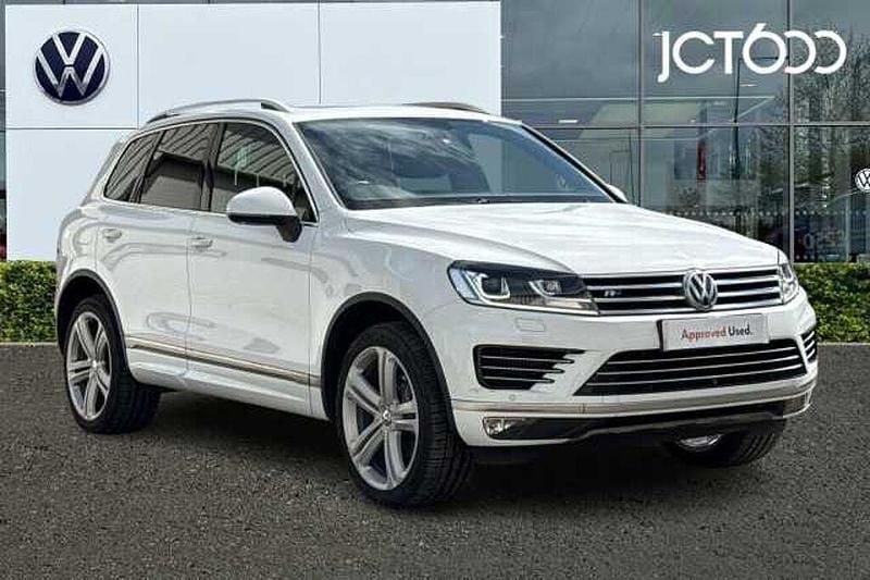 Used 2016 VW Touareg SUV | £20,460 (Good price) - Image 1/4