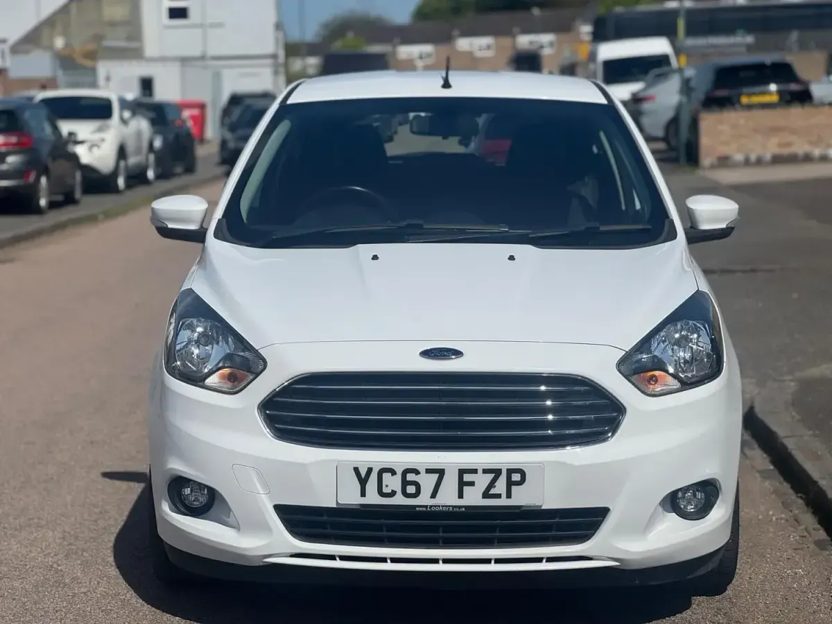 Second-hand Ford Ka Plus Zetec 2017 Alb Hatchback