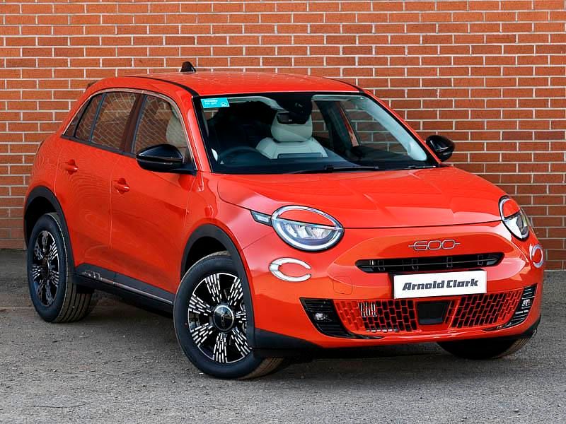 Orange New 2025 Fiat 600 Hatchback | £19,998 (Good price) - Image 1/4