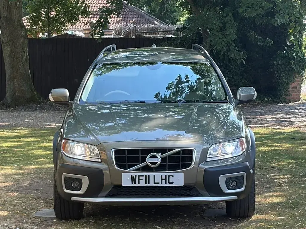 Used Volvo XC70 SE Lux 205 HP (150 kW) 2011 Green Estate