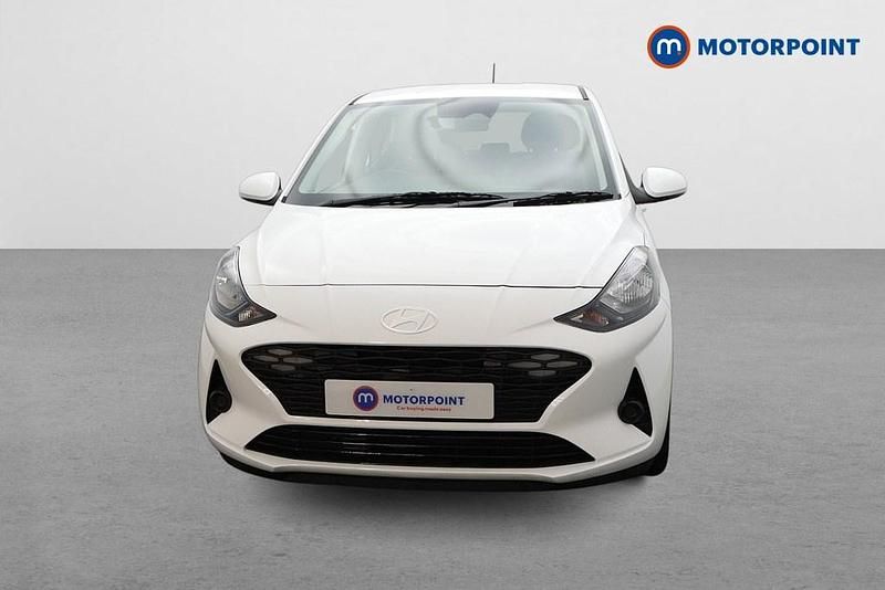Used Hyundai i10 Advanced 79 HP (58 kW) 2025 White Hatchback