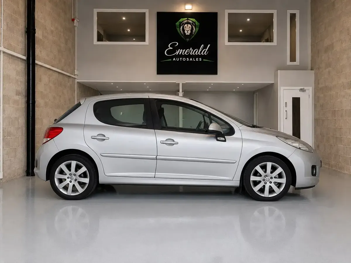 Used Peugeot 207 Allure 120 HP (88 kW) 2011 Silver Hatchback