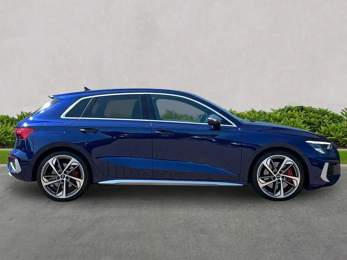 Used Audi A3 Sportback Design 310 HP (228 kW) 2023 Blue Hatchback