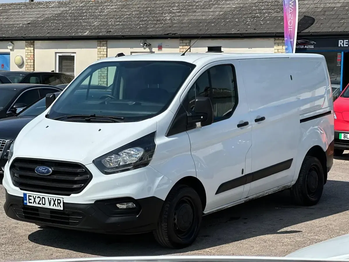 Used Ford Transit Custom 105 HP (77 kW) 2020 White Van