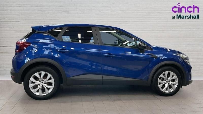 Used Renault Captur Iconic 140 HP (102 kW) 2022 Blue SUV