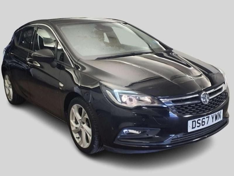 Black Used 2017 Vauxhall Astra SRi Hatchback | £8,495 (Fair price) - Image 1/4