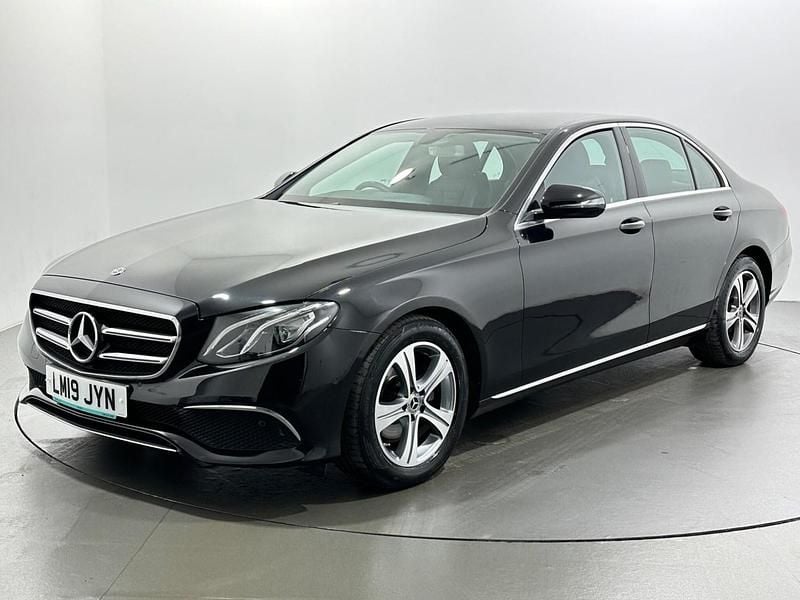 Used Mercedes E200 SE 184 HP (135 kW) 2019 Black Sedan