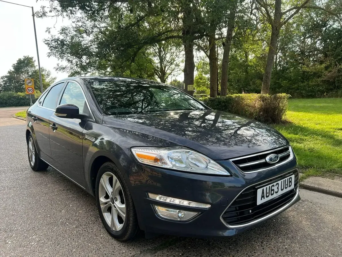 Used Ford Mondeo Business Edition 163 HP (119 kW) 2013 Grey Hatchback