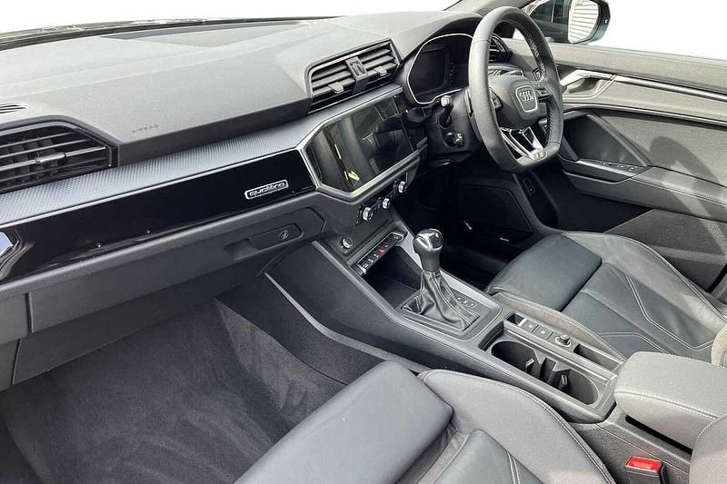 Used Audi Q3 Black Edition 187 HP (137 kW) 2022 Black SUV
