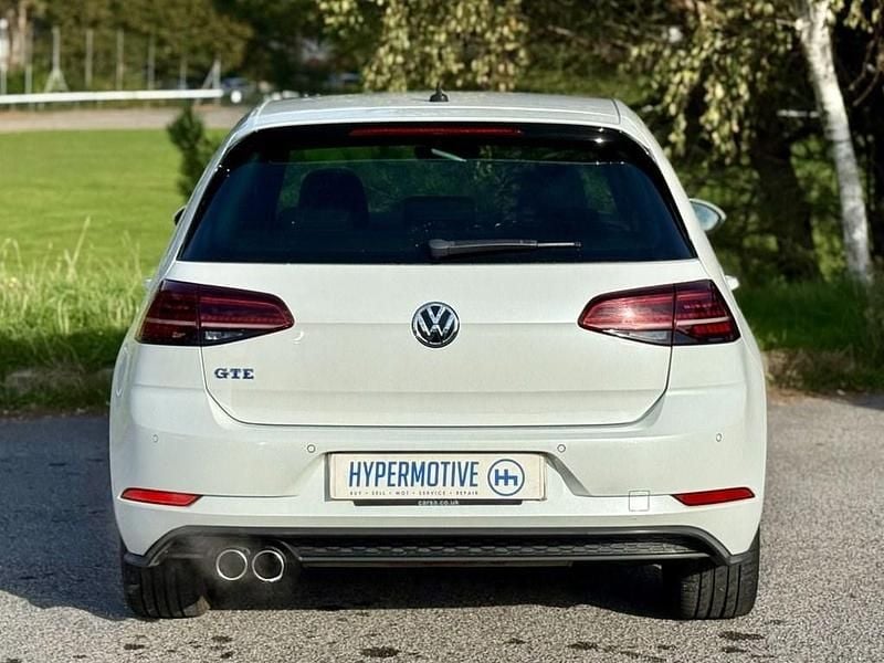 Used VW Golf VII Advance 204 HP (150 kW) 2018 White Hatchback