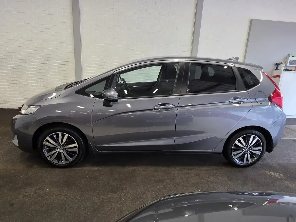 Used Honda Jazz EX 102 HP (75 kW) 2017 Grey Hatchback