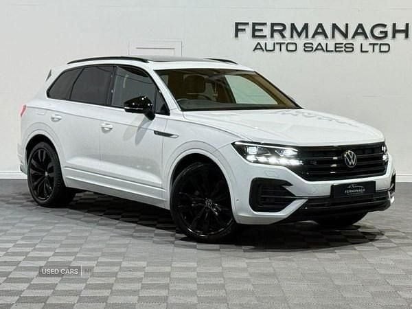 White Used 2023 VW Touareg Black Edition SUV | £43,490 (Good price) - Image 1/4