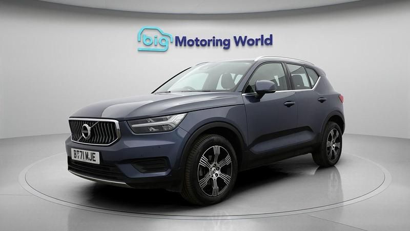 Used Volvo XC40 Inscription 163 HP (119 kW) 2021 Blue SUV