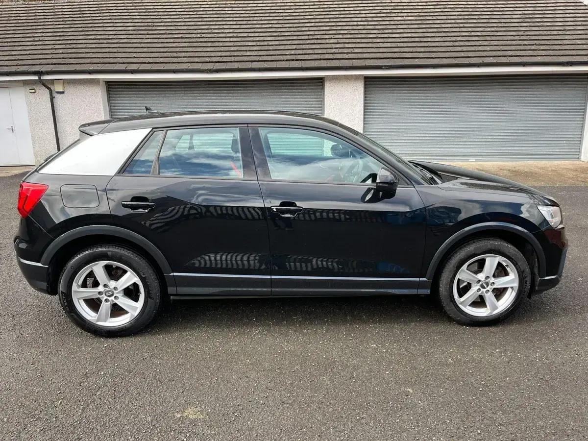 Usado Audi Q2 Sport 150 CV (110 kW) 2016 Negro SUV