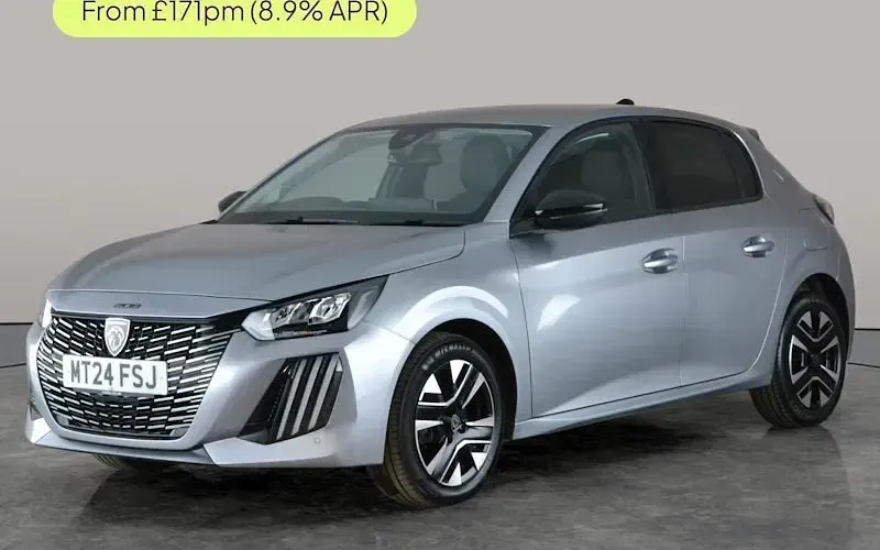 Used Peugeot 208 Allure 101 HP (74 kW) 2024 Hatchback