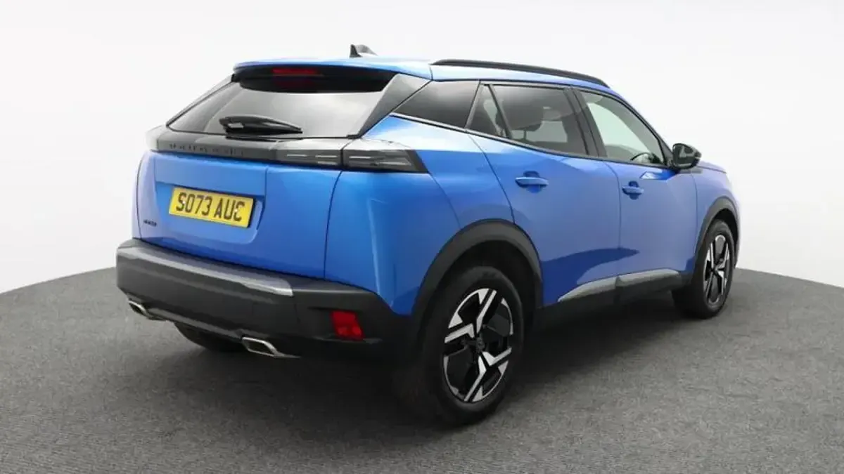 Used Peugeot 2008 Allure 129 HP (94 kW) 2023 Blue SUV