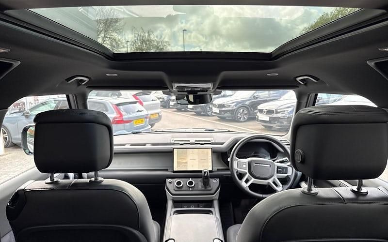 Used Land Rover Defender HSE Dynamic 249 HP (183 kW) 2025 SUV