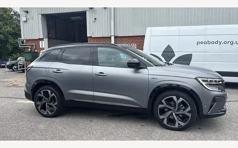 Used Renault Austral Techno Esprit Alpine 200 HP (147 kW) 2025 Multicolour SUV