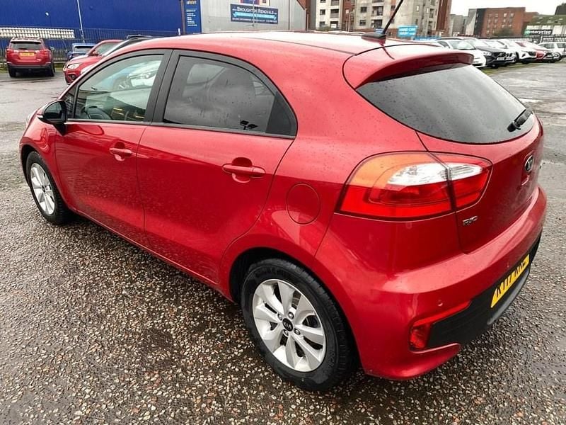 Used Kia Rio 84 HP (61 kW) 2017 Red Hatchback