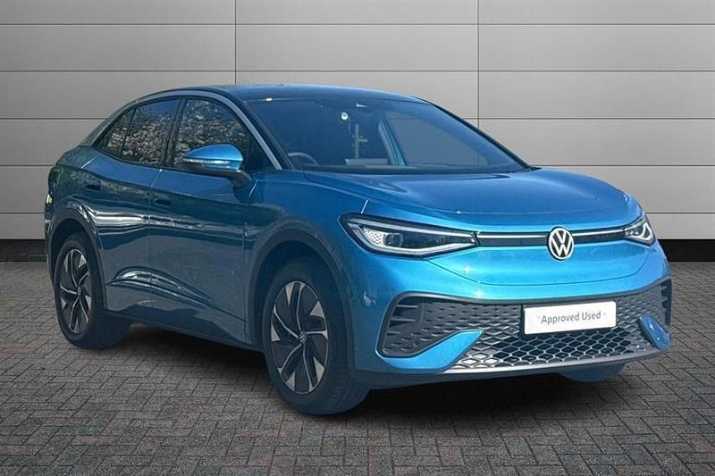 Costa azul with black roof Used 2025 VW ID.5 Pro SUV | £29,990 (Good price) - Image 1/4