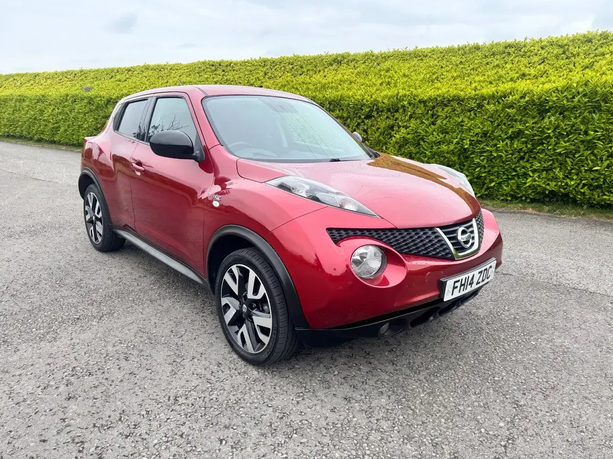 Used Nissan Juke N-TEC 110 HP (80 kW) 2014 Red SUV