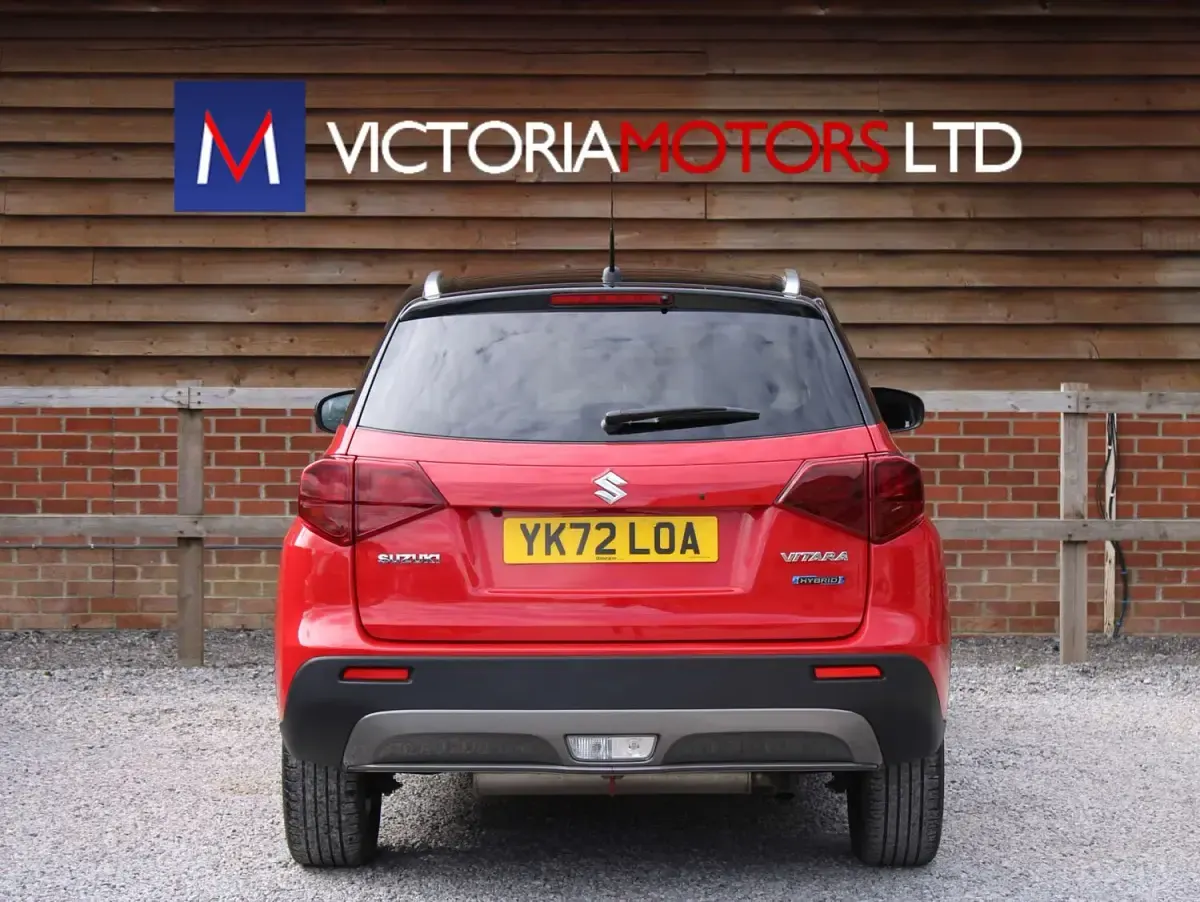 Używany Suzuki Vitara SZ-T 116 KM (85 kW) 2022 Czerwony SUV