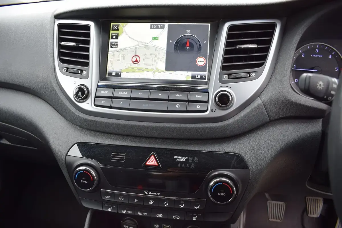 Used Hyundai Tucson SE 116 HP (85 kW) 2015 Grey SUV
