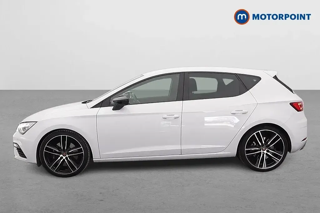 Used Seat Leon CUPRA 290 HP (213 kW) 2019 White Hatchback