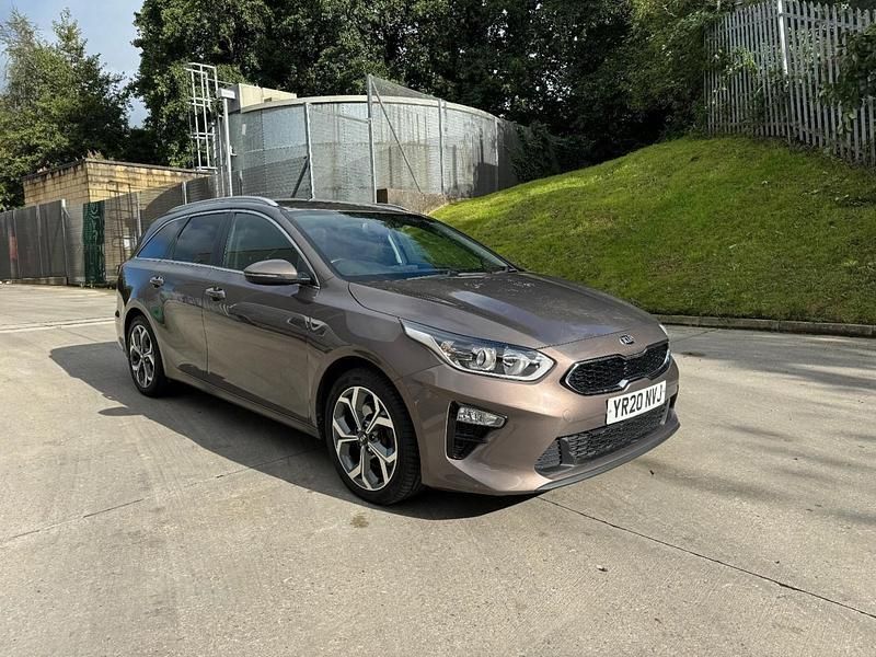 Brown Used 2020 Kia Ceed 3 Estate | £8,995 (Fair price) - Image 1/4