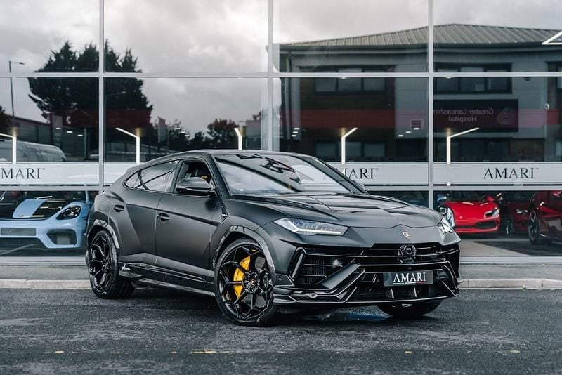 Black Used 2023 Lamborghini Urus SUV | £248,995 - Image 1/4