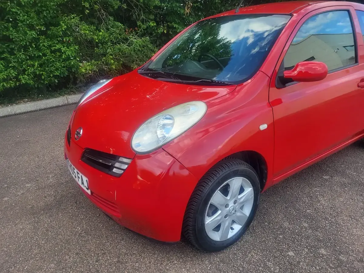 Used Nissan Micra 80 HP (58 kW) 2005 Red Hatchback