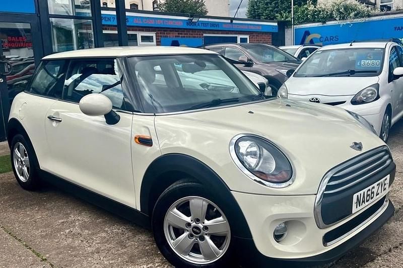 White Used 2016 Mini ONE Hatch Hatchback | £7,180 (Fair price) - Image 1/1