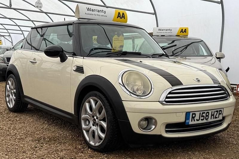 White Used 2009 Mini Cooper Hatch Hatchback | £2,490 - Image 1/1