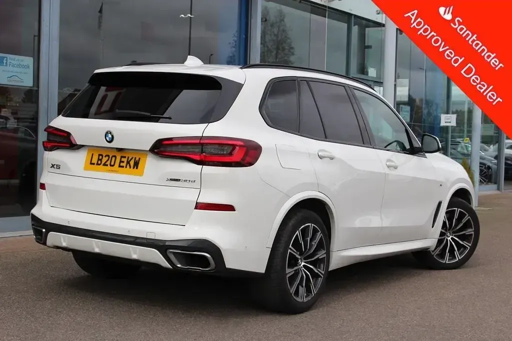 Used BMW X5 M Sport 265 HP (194 kW) 2020 White SUV