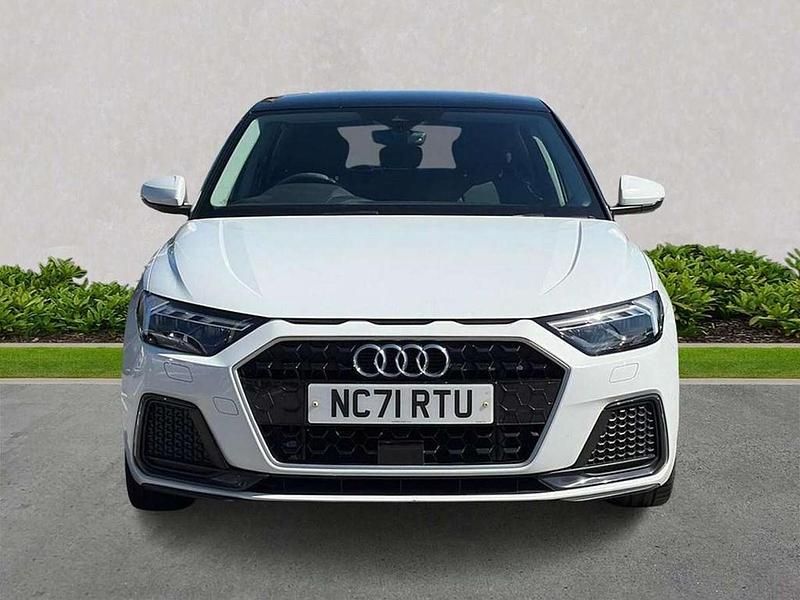 Used Audi A1 Sport 108 HP (79 kW) 2021 White SUV