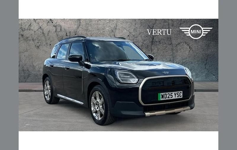 Black New 2025 Mini Countryman Exclusive SUV | £29,995 (Super price) - Image 1/4