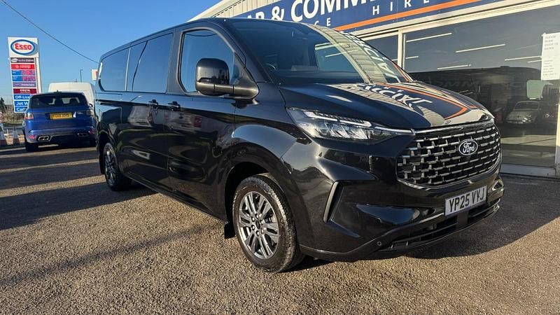 Black Used 2025 Ford Tourneo Titanium MPV | £38,990 (Expensive) - Image 1/4