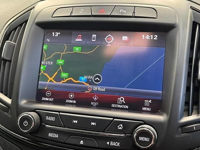 Used Vauxhall Insignia SRi 136 HP (100 kW) 2015 Silver Hatchback