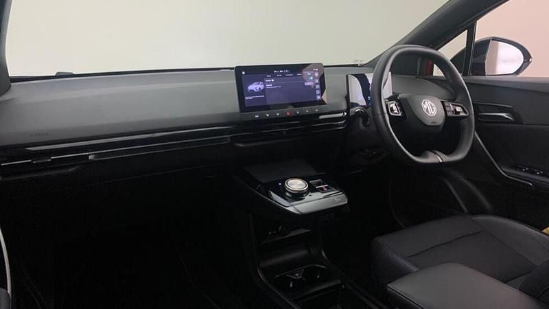 Used MG MG4 EV Trophy 177 kW (242 HP) 2024 Red Hatchback