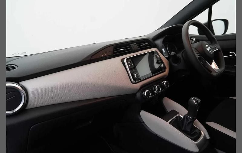 Used Nissan Micra Acenta 88 HP (64 kW) 2019 Blue Hatchback