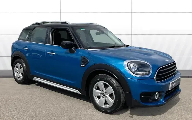 Used Mini Cooper Classic 136 HP (100 kW) 2020 Hatchback