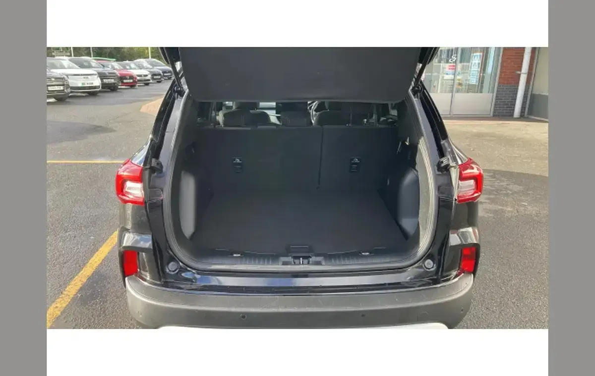 Used Ford Kuga Titanium 147 HP (108 kW) 2024 Black SUV