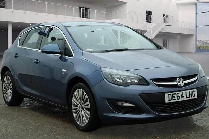 Blue Used 2014 Vauxhall Astra Excite Hatchback | £2,999 (Fair price) - Image 1/1